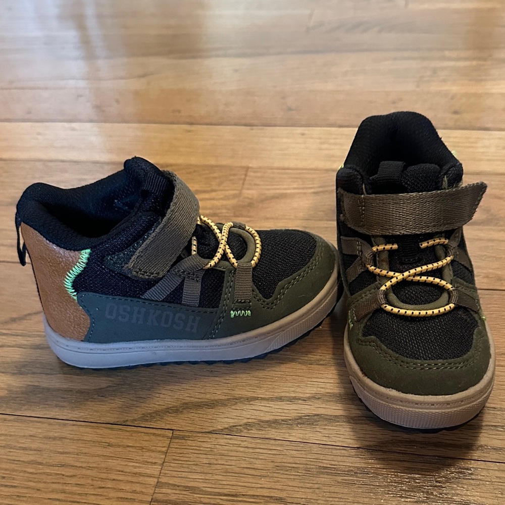 OshKosh B'gosh Olive Green, Black & Tan Kids High-Top Sneakers